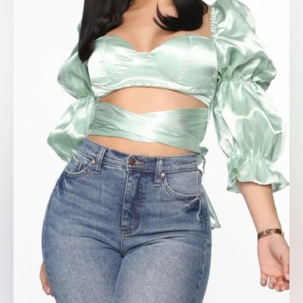 Fashion Nova Mint green satin crop top w/ puff sleeve